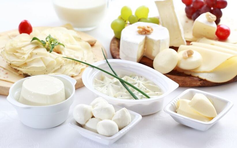 Den femte dagen av dietten 6 kronblade er viet til bruk av cottage cheese, yoghurt og melk. 