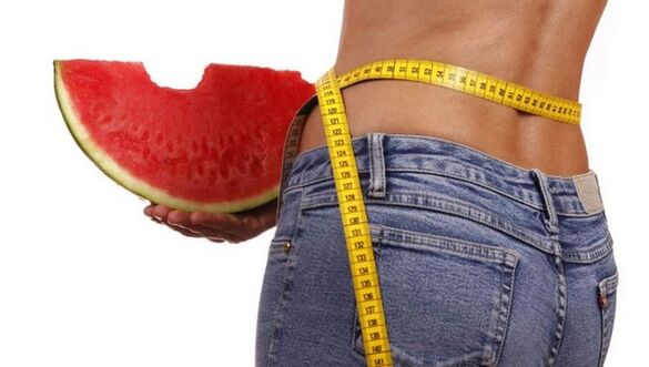 Å spise vannmeloner hjelper deg raskt å gå ned 5 kg på en uke. 